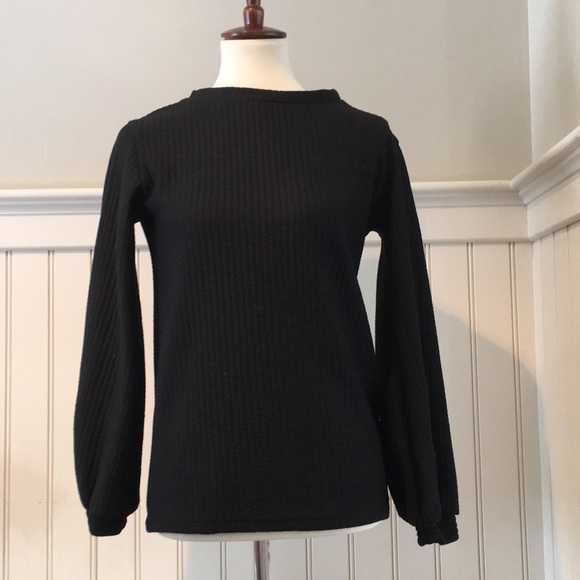Black Zaful sweater - Picture 1 of 3